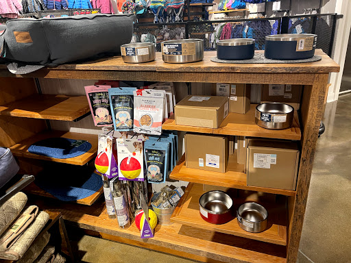 Clothing Store «L.L. Bean», reviews and photos, 75 Evergreen Way, South Windsor, CT 06074, USA