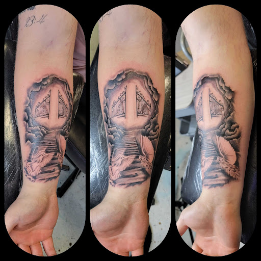 Explore small henna tattoo ideas, creative tattoo ideas in Loogootee, available at The Inkspot Tattoo Shop LLC