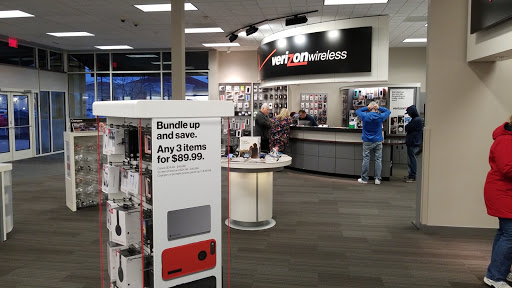 Cell Phone Store «Verizon», reviews and photos, 1130 Levis Commons Blvd, Perrysburg, OH 43551, USA