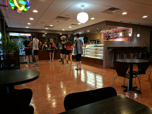 Donut Shop «Mesa Donuts», reviews and photos, 6008 E McKellips Rd, Mesa, AZ 85215, USA