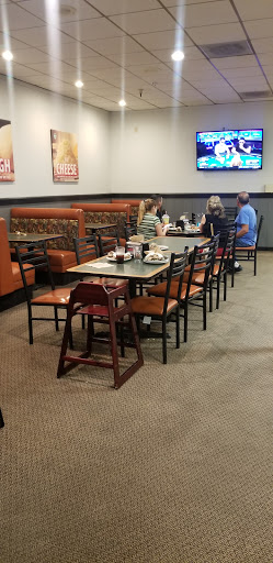 Pizza Restaurant «Round Table Pizza», reviews and photos, 10375 Folsom Blvd, Rancho Cordova, CA 95670, USA