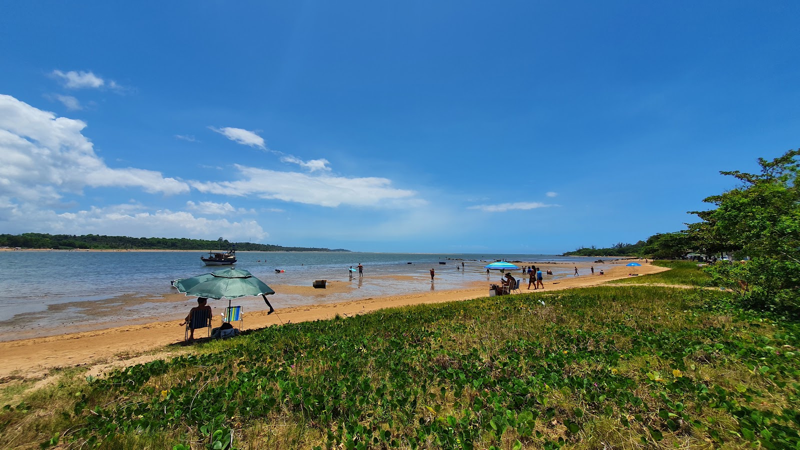 Foto van Santa Cruz Strand met turquoise puur water oppervlakte