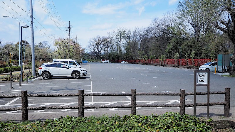 市民の森ふれあいホール駐車場