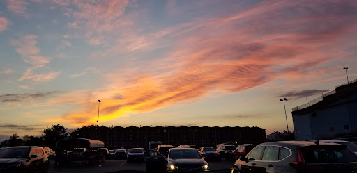 Shopping Mall «Metro Mall-Middle Village», reviews and photos, 6626 Metropolitan Ave, Middle Village, NY 11379, USA