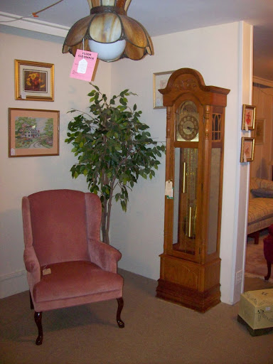 Consignment Shop «What A Find», reviews and photos, 154 Huttleston Ave, Fairhaven, MA 02719, USA