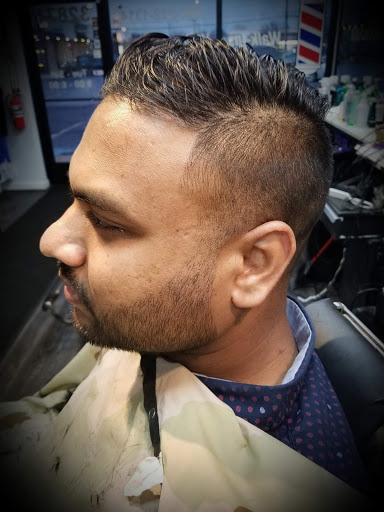 Barber Shop «20 and out barber shop», reviews and photos, 32871 Schoenherr Rd, Warren, MI 48088, USA