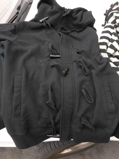 Used Clothing Store «Buffalo Exchange San Diego - Pacific Beach», reviews and photos, 1079 Garnet Ave, San Diego, CA 92109, USA