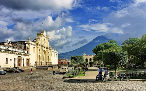 Antigua Guatemala Central Park image