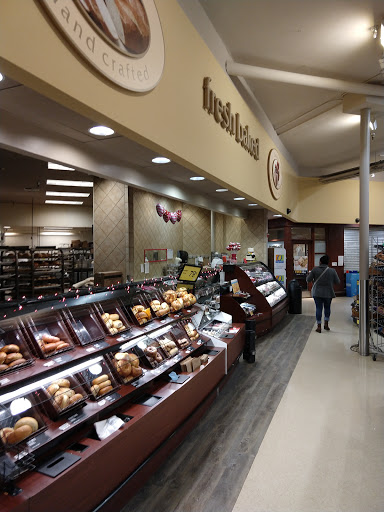 Grocery Store «Safeway», reviews and photos, 106 W. Manson Rd, Chelan, WA 98816, USA