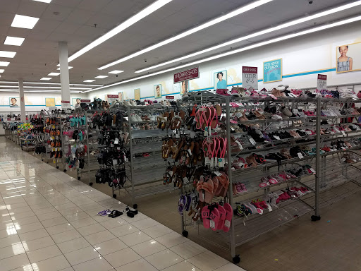 Clothing Store «Burlington Coat Factory», reviews and photos, 5766 Buford Hwy NE, Doraville, GA 30340, USA