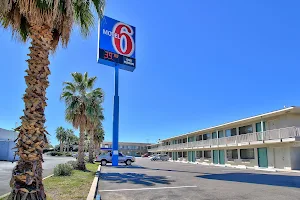 Motel 6 Nogales, AZ - Mariposa Road image