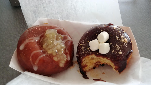 Donut Shop «Top That! Donuts», reviews and photos, 210 Ocean Ave, Point Pleasant Beach, NJ 08742, USA