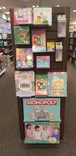 Book Store «Books-A-Million», reviews and photos, 6601 Edwardsville Crossing Dr, Edwardsville, IL 62045, USA