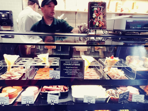 Grocery Store «Haggen Food & Pharmacy», reviews and photos, 17641 Garden Way NE, Woodinville, WA 98072, USA