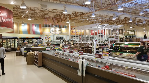 Grocery Store «Lowes Foods of Leland», reviews and photos, 1152 East Cutlar Crossing, Leland, NC 28451, USA