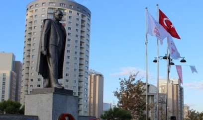 Ataşehir Atatürk Anıtı