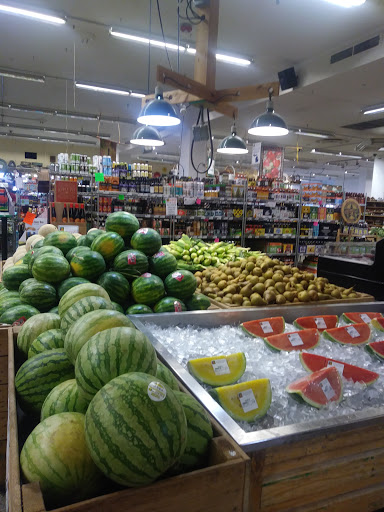 Grocery Store «Horrocks Farm Market», reviews and photos, 235 Capital Ave SW, Battle Creek, MI 49037, USA