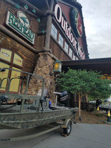 Outdoor Sports Store «Bass Pro Shops», reviews and photos, 7970 Northfield Blvd, Denver, CO 80238, USA