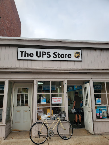 Shipping and Mailing Service «The UPS Store», reviews and photos, 174 Nassau St, Princeton, NJ 08542, USA