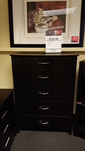 Used Furniture Store «CORT Clearance Center», reviews and photos, 801 Hampton Park Blvd, Capitol Heights, MD 20743, USA