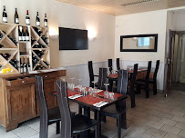 Atmosphère du Restaurant Auberge de la Poterne à Brienon-sur-Armançon - n°2