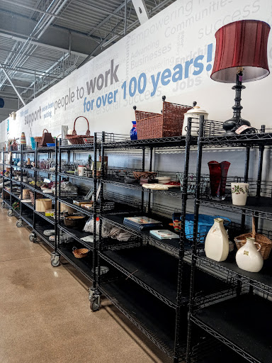 Thrift Store «Goodwill Industries», reviews and photos, 7773 Cincinnati Dayton Rd, West Chester Township, OH 45069, USA