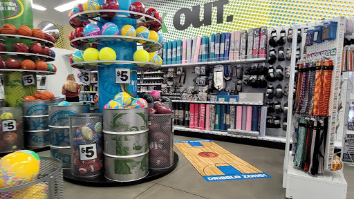 Variety Store «Five Below», reviews and photos, 6600 Spring Stuebner Rd Suite 156, Spring, TX 77389, USA