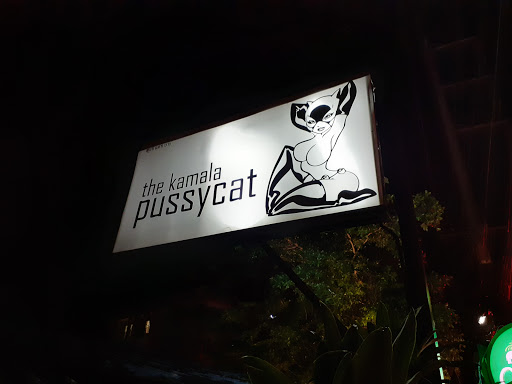 Pussy cat bar