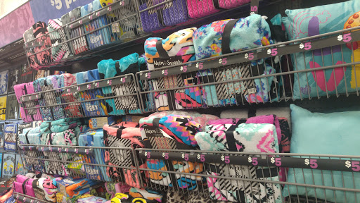 Variety Store «Five Below», reviews and photos, 23853 Eureka Rd, Taylor, MI 48180, USA