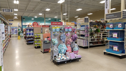 Pet Supply Store «PetSmart», reviews and photos, 11200 Fountains Way, Maple Grove, MN 55369, USA