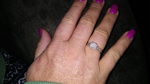 Jewelry Store «Jared The Galleria of Jewelry», reviews and photos, 8520 Keystone Crossing, Indianapolis, IN 46240, USA