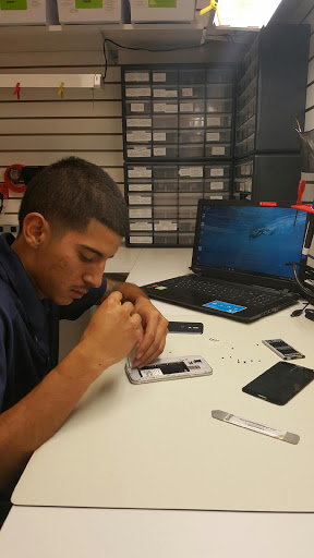 Mobile Phone Repair Shop «CPR Cell Phone Repair McKinney», reviews and photos, 2851 Craig Dr #202d, McKinney, TX 75070, USA