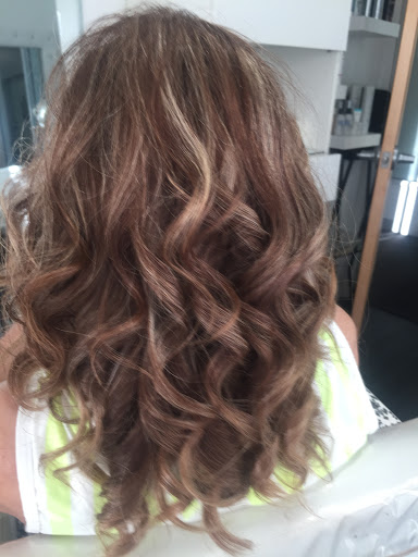 Hair Salon «Santa Monica Beauty Salon», reviews and photos, 1333 2nd St #27, Santa Monica, CA 90401, USA