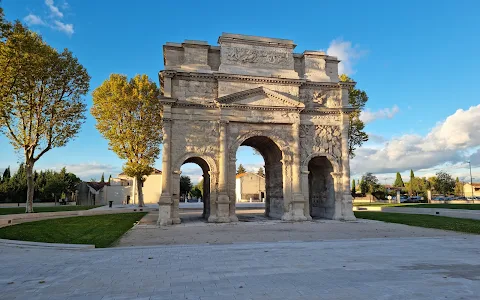 Triumphal arch image