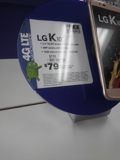 Cell Phone Store «MetroPCS Authorized Dealer», reviews and photos, 671 Spartanburg Hwy, Hendersonville, NC 28792, USA