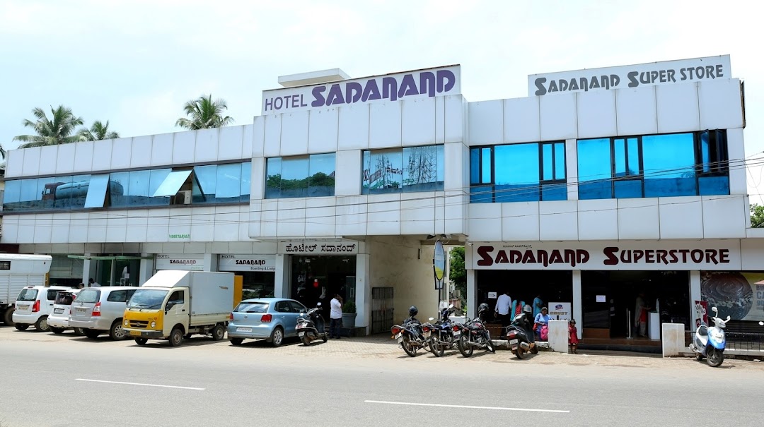 Hotel Sadanand