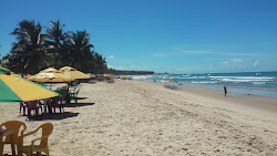 Foto di Spiaggia di Itapuama con costa lunga e dritta