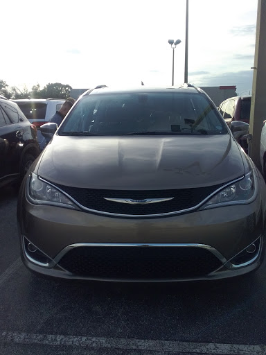 Car Dealer «Boniface-Hiers Chrysler Dodge Jeep», reviews and photos, 1775 E Merritt Island Causeway, Merritt Island, FL 32952, USA