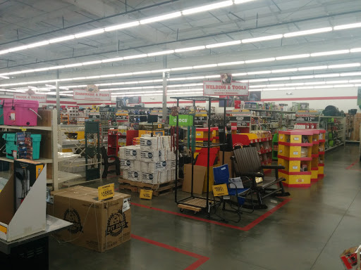 Home Improvement Store «Tractor Supply Co.», reviews and photos, 200 West Marketplace Drive, Bennett, CO 80102, USA