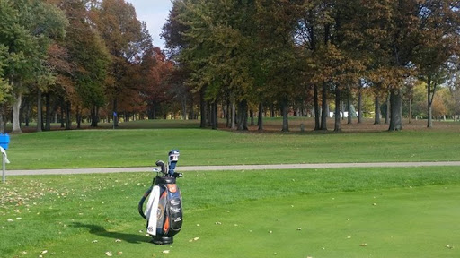 Golf Course «Maple Grove Golf Course», reviews and photos, 6360 Secor Rd, Lambertville, MI 48144, USA