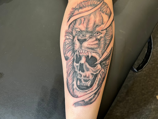 Explore sunflower shoulder tattoo ideas, creative tattoo ideas in Stroudsburg, available at Tattoos On Main