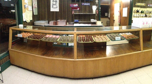 Donut Shop «DONUT SHOP», reviews and photos, 613 W 24th St, Plainview, TX 79072, USA