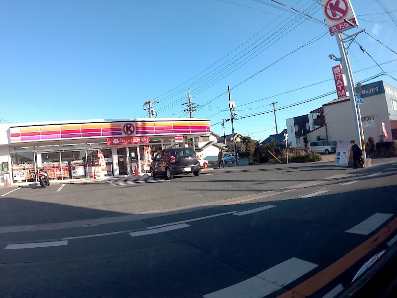 ファミリーマート 豊橋上野町店 愛知県豊橋市上野町上野 コンビニエンスストア コンビニ グルコミ