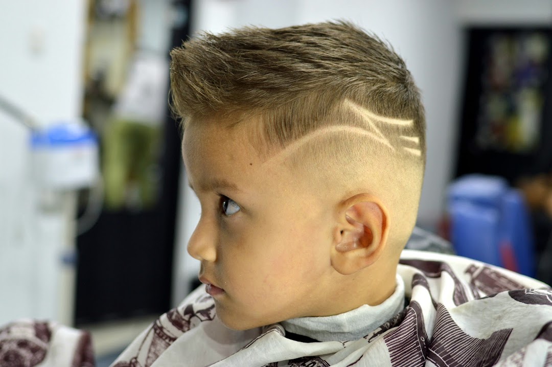 THE GREEN BARBERSHOP