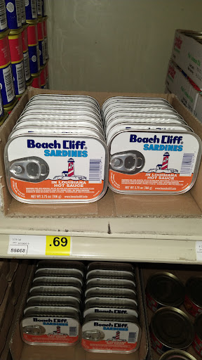 Grocery Store «United Grocery Outlet», reviews and photos, 1625 Decatur Pike, Athens, TN 37303, USA