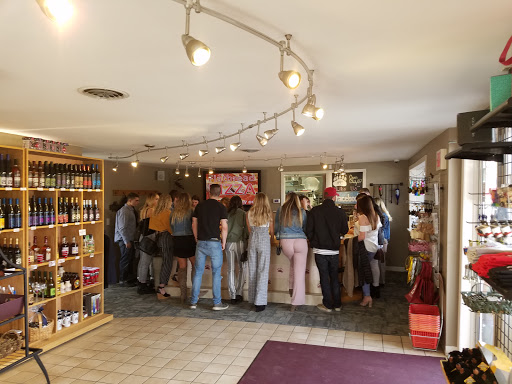 Winery «Bear Pond Winery & Cafe/Pizzeria», reviews and photos, 2515 NY-28, Oneonta, NY 13820, USA