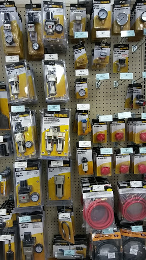 Hardware Store «Harbor Freight Tools», reviews and photos, 2160 S Sheridan Rd, Tulsa, OK 74129, USA