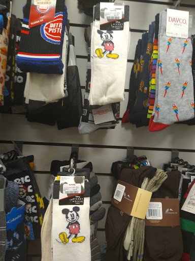 Department Store «T.J. Maxx», reviews and photos, 30955 Orchard Lake Rd, Farmington Hills, MI 48334, USA