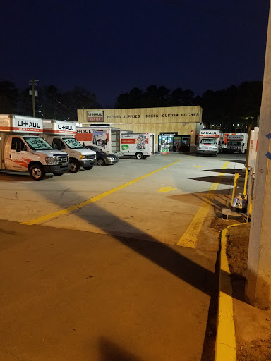 Truck Rental Agency «U-Haul Moving & Storage of Stone Mountain», reviews and photos, 4940 Memorial Dr, Stone Mountain, GA 30083, USA
