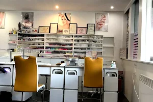 Beaty Salon - Profesionál Nails & Hair Kim loi image